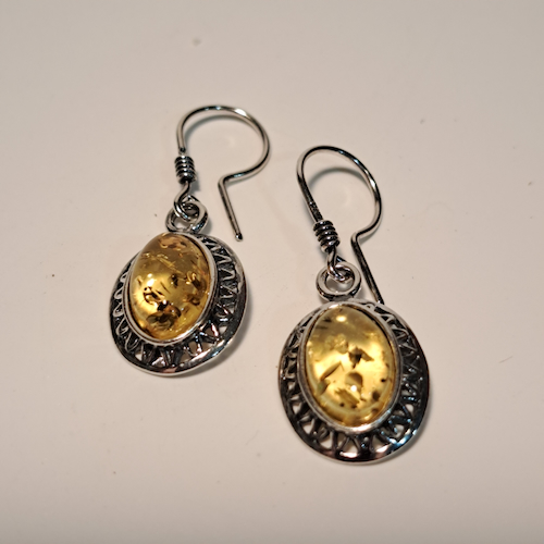 Click to view detail for HW-505 Earrings, Oval, Lemon with Silver Frame $46
